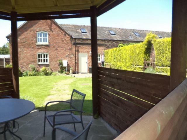 Lapwing Cottage Stoke-on-Trent Exterior photo