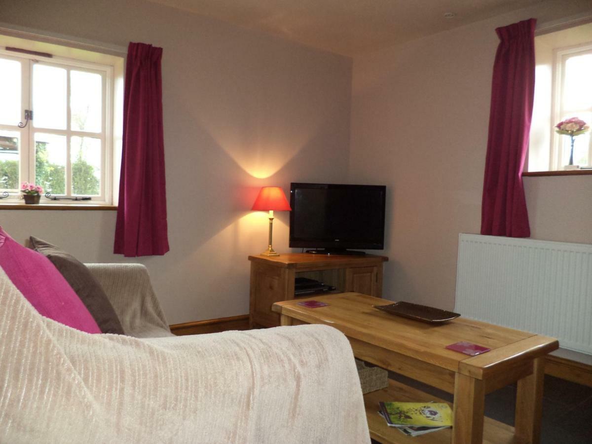Lapwing Cottage Stoke-on-Trent Exterior photo